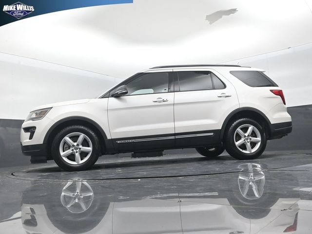 Certified 2019 Ford Explorer XLT w/ Equipment Group 202A FWD image 19