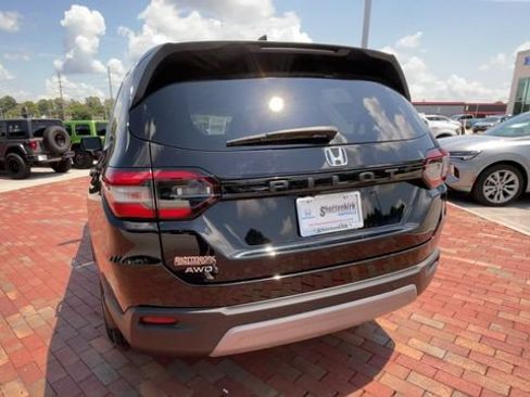 Certified 2024 Honda Pilot EX-L image 8