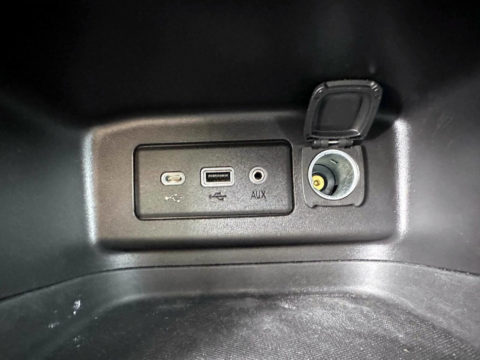 Used 2024 Chevrolet Equinox LS w/ LS Convenience Package AWD/4WD image 24