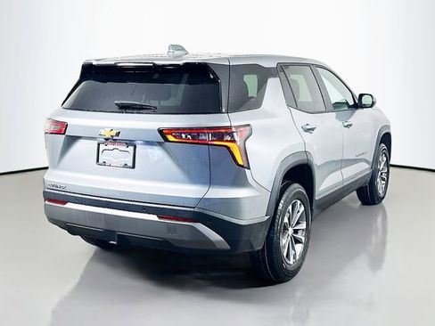 New 2026 Chevrolet Equinox LT image 5