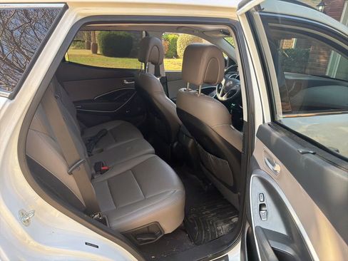 Used 2017 Hyundai Santa Fe Sport image 13