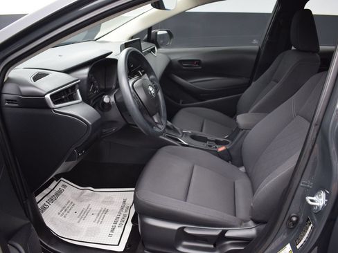 Used 2023 Toyota Corolla LE FWD image 13