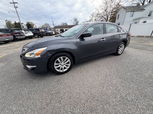 Used 2013 Nissan Altima 2.5 S FWD image 36