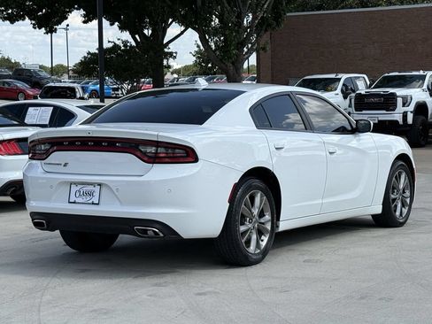 Used 2021 Dodge Charger SXT AWD/4WD image 4