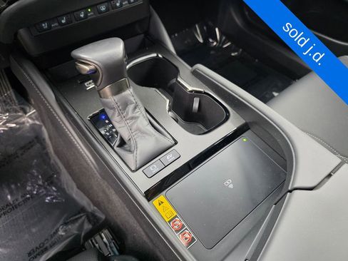 Used 2025 Lexus ES 300h w/ Technology Package FWD image 25
