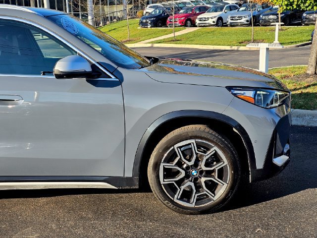 Used 2023 BMW X1 xDrive28i w/ Premium Package AWD/4WD image 5