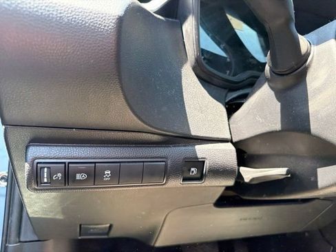 Used 2023 Toyota Corolla SE AWD/4WD image 19