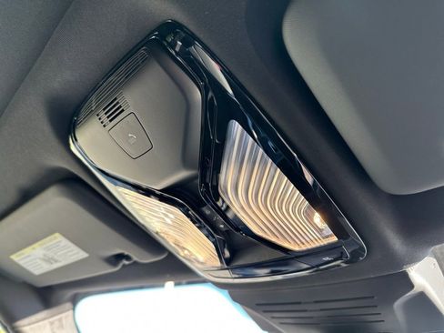 New 2026 BMW X5 xDrive50e w/ Executive Package image 28