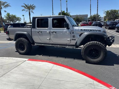 Used 2020 Jeep Gladiator Mojave AWD/4WD image 35
