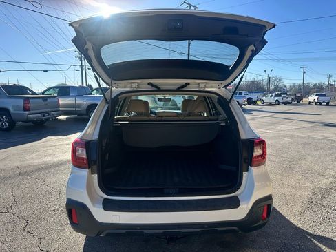 Used 2018 Subaru Outback 3.6R Limited image 5
