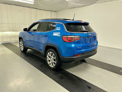 Used 2024 Jeep Compass Latitude w/ Sun and Sound Group image 7