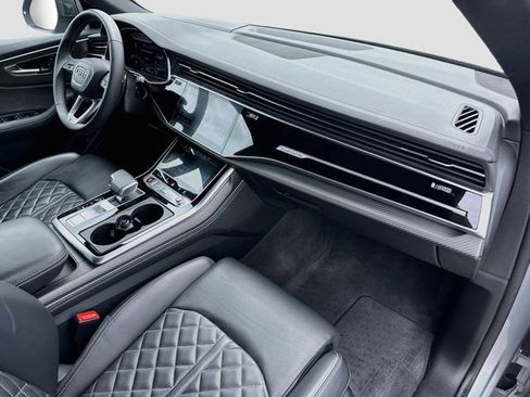 Used 2024 Audi SQ8 Prestige w/ Prestige Package AWD/4WD image 15