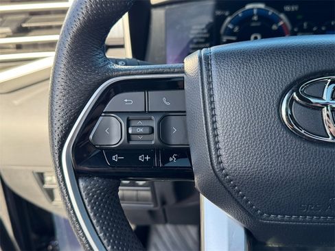 Used 2023 Toyota Tundra Platinum image 16