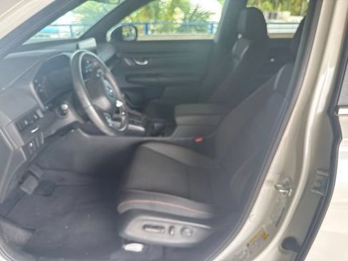 Used 2024 Honda CR-V Sport image 2