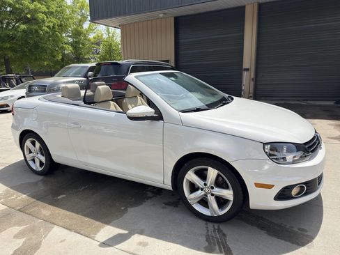 Used 2012 Volkswagen Eos Lux image 6