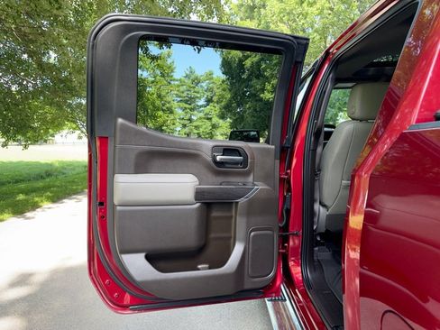 Used 2019 Chevrolet Silverado 1500 LTZ w/ LTZ Premium Package AWD/4WD image 24