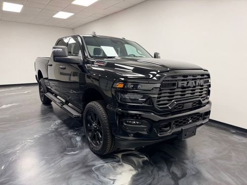 Used 2025 RAM 2500 Big Horn AWD/4WD image 22