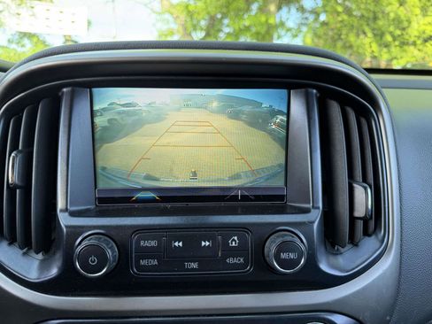 Used 2018 Chevrolet Colorado Z71 AWD/4WD image 24