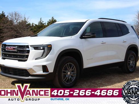 Used 2025 GMC Acadia Elevation image 3