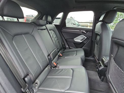 Used 2023 Audi Q3 2.0T Premium Plus w/ Premium Plus Package image 29