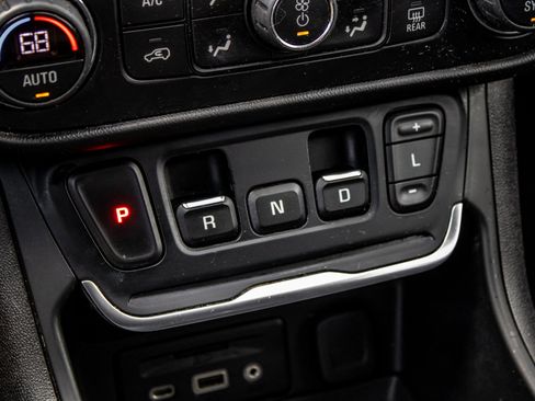 Used 2018 GMC Terrain SLE w/ Driver Convenience Package image 32