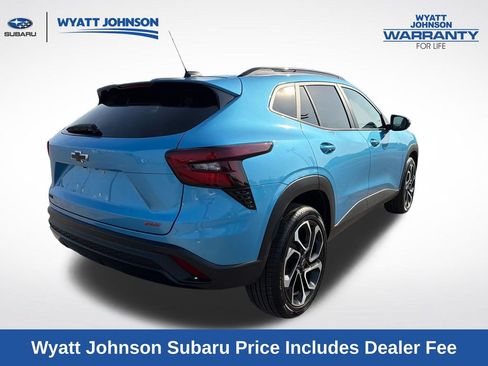 Used 2025 Chevrolet Trax RS w/ Driver Confidence Package FWD image 8