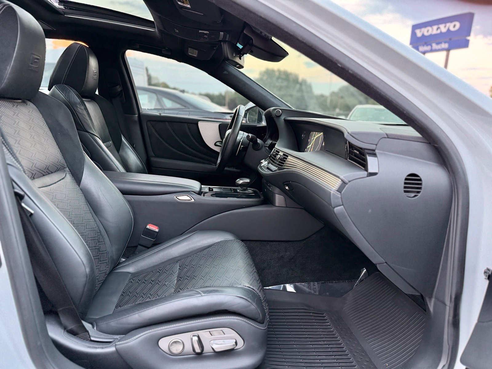 Used 2020 Lexus LS 500 F Sport AWD/4WD image 47