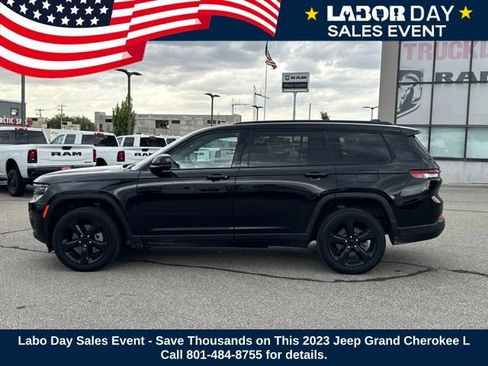 Used 2023 Jeep Grand Cherokee L Laredo AWD/4WD image 2