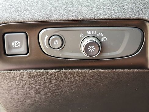 Used 2021 Buick Enclave Avenir w/ Avenir Technology Package image 21