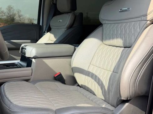 Used 2026 Ford F250 Platinum w/ Platinum Plus Package image 16