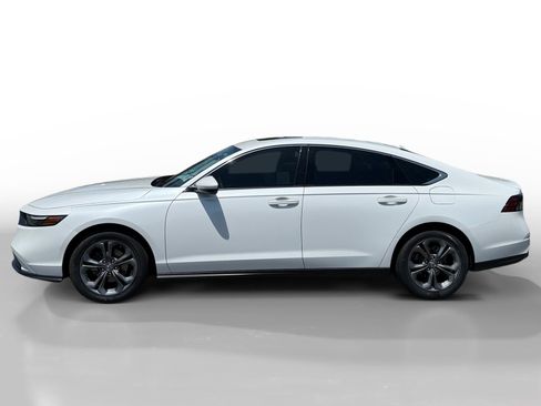 Used 2023 Honda Accord EX image 2
