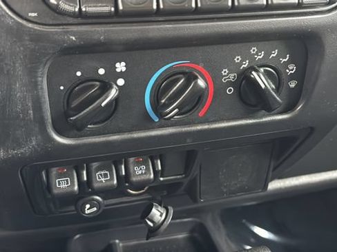 Used 2006 Jeep Wrangler Unlimited AWD/4WD image 30