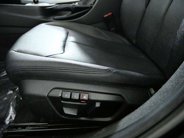 Used 2013 BMW 328i xDrive Sedan AWD/4WD image 12