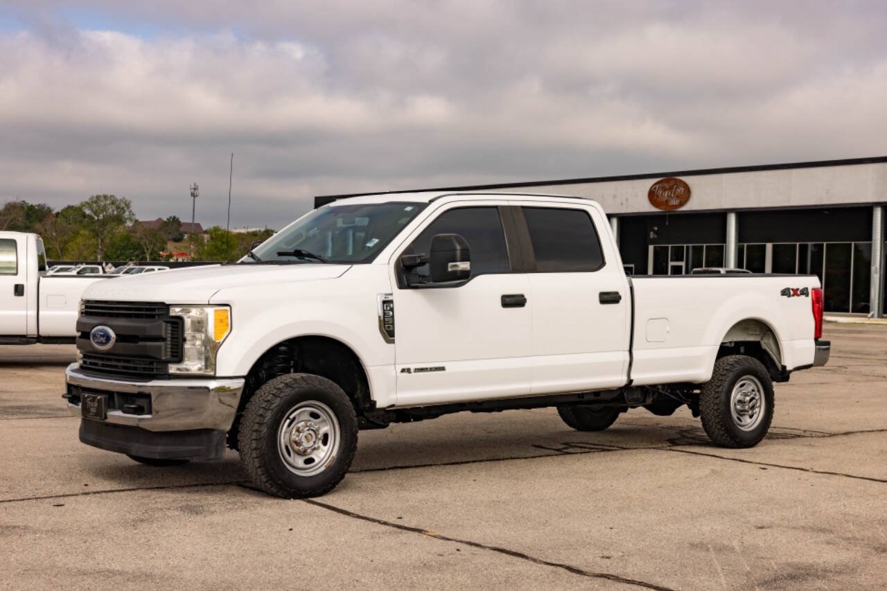Used 2017 Ford F350 XL w/ Power Equipment Group AWD/4WD image 1