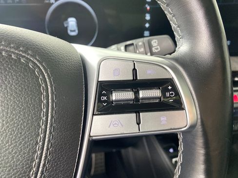 Used 2024 Kia Telluride SX image 16