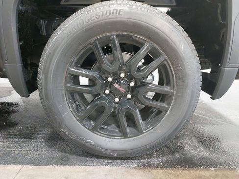 New 2026 GMC Sierra 1500 Elevation image 33