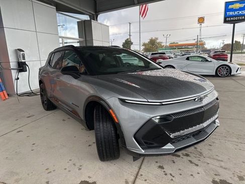 New 2026 Chevrolet Equinox EV RS image 3