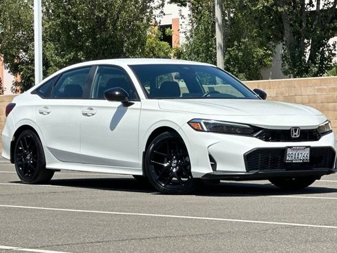 Certified 2025 Honda Civic Sport image 2