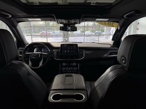 Used 2023 GMC Yukon SLT image 18