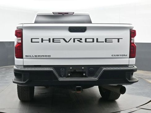 Used 2022 Chevrolet Silverado 2500 Custom w/ Custom Value Package AWD/4WD image 13
