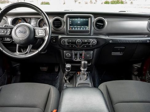 Used 2022 Jeep Wrangler Sport AWD/4WD image 26