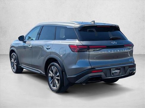 Used 2025 INFINITI QX60 Luxe w/ Vision Package FWD image 10