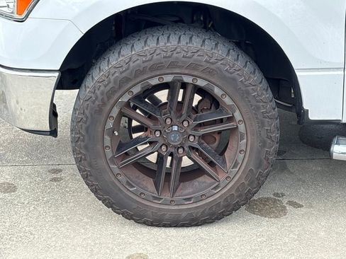 Used 2012 Ford F150 XLT w/ XLT Chrome Pkg image 12