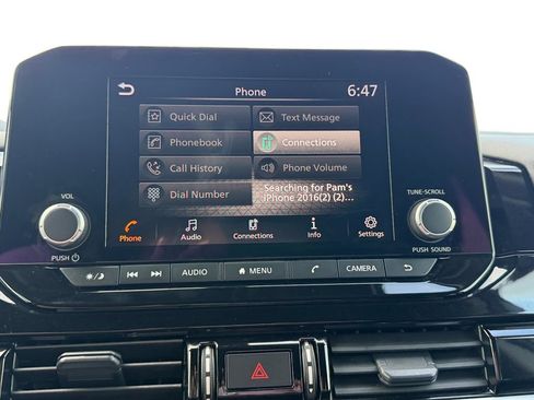 Used 2025 Nissan Pathfinder SV AWD/4WD image 21