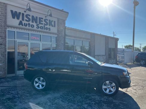 Used 2015 Jeep Compass High Altitude AWD/4WD image 2