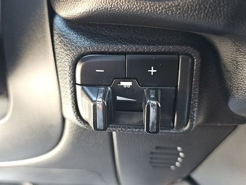 Used 2025 Dodge Durango GT image 31