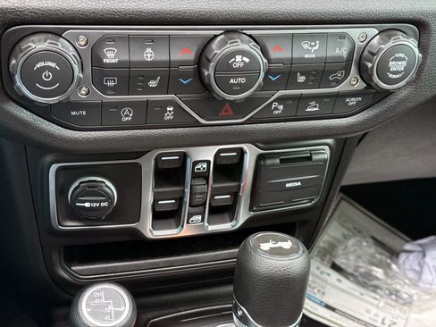 New 2026 Jeep Wrangler Unlimited Sport image 18