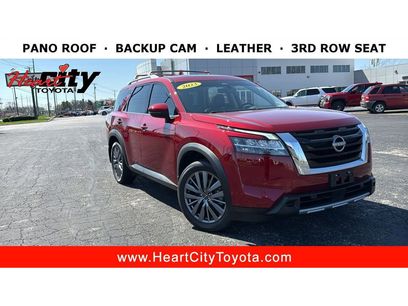 Used 2023 Nissan Pathfinder SL w/ SL Premium Package