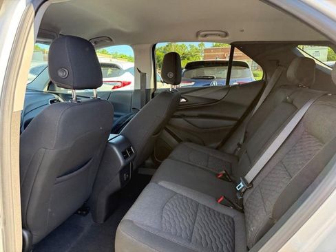 Used 2021 Chevrolet Equinox LT FWD image 14