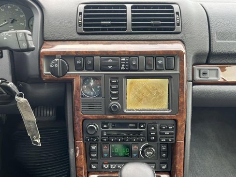 Used 2002 Land Rover Range Rover HSE AWD/4WD image 17